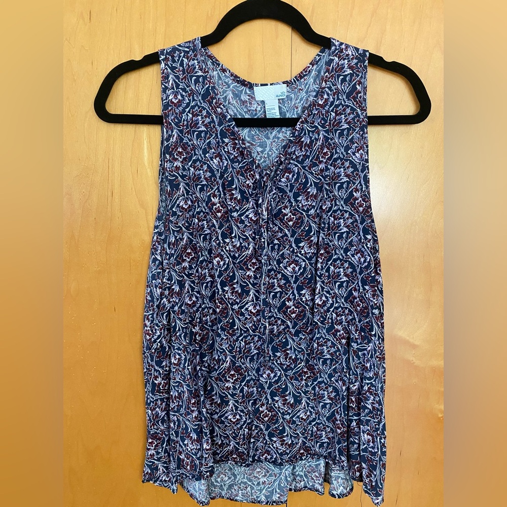14th & Union Sleeveless Floral Blouse - Blue and White